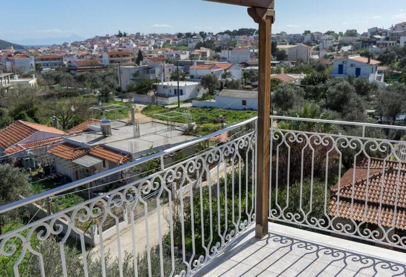 استودیوی استاندارد با چشم‌انداز دریا, Act Art Skiathos