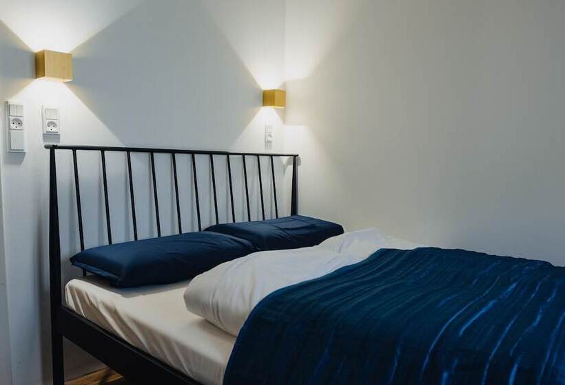 اتاق استاندارد یک تخته با سرویس بهداشتی مشترک, Capsule Hotel Nyhavn63
