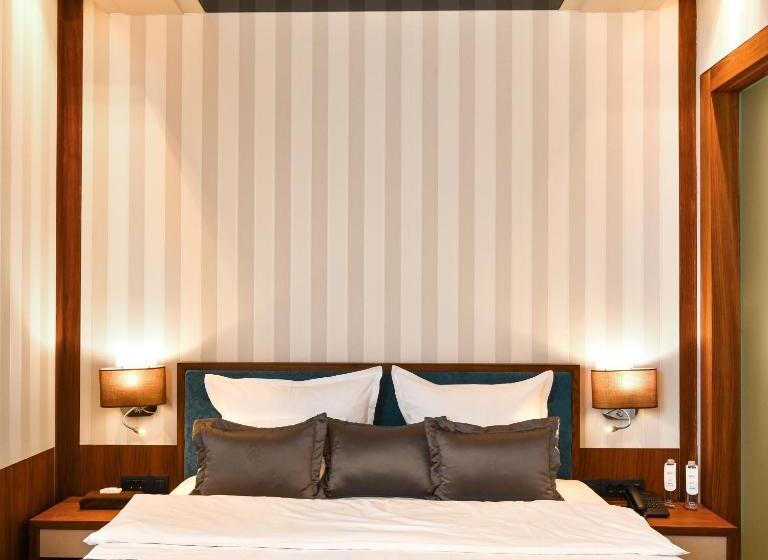 اتاق سوپریور, Heritage Hotel Krone