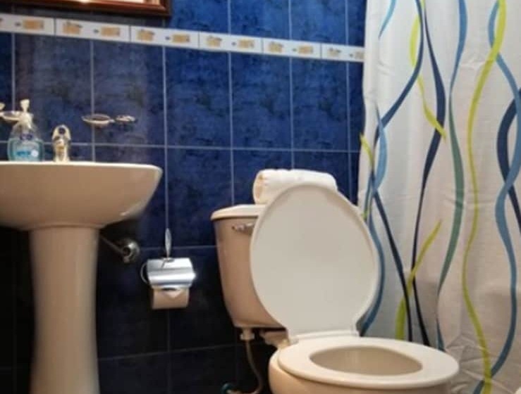 اتاق استاندارد, Hostal La Base