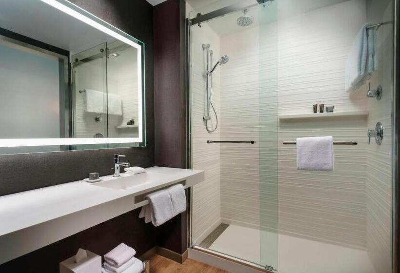 Standard Room Superior Floor, Ac Hotel By Marriott Chapel Hill Downtown