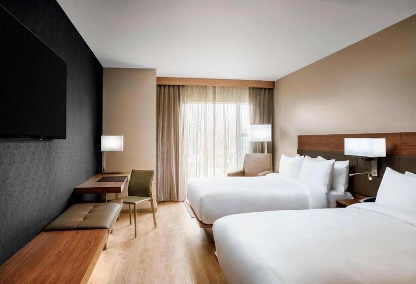 Standard Room Superior Floor, Ac Hotel By Marriott Chapel Hill Downtown