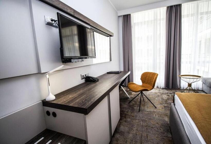 带大床的标准间, Best Western Plus Premium Inn