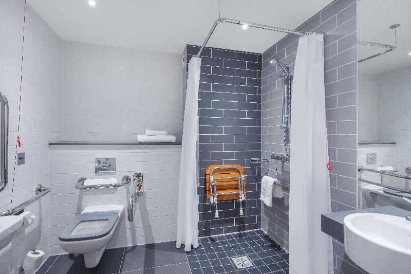 اتاق استاندارد برای معلولان, Holiday Inn Express   Birmingham   City Centre, An Ihg
