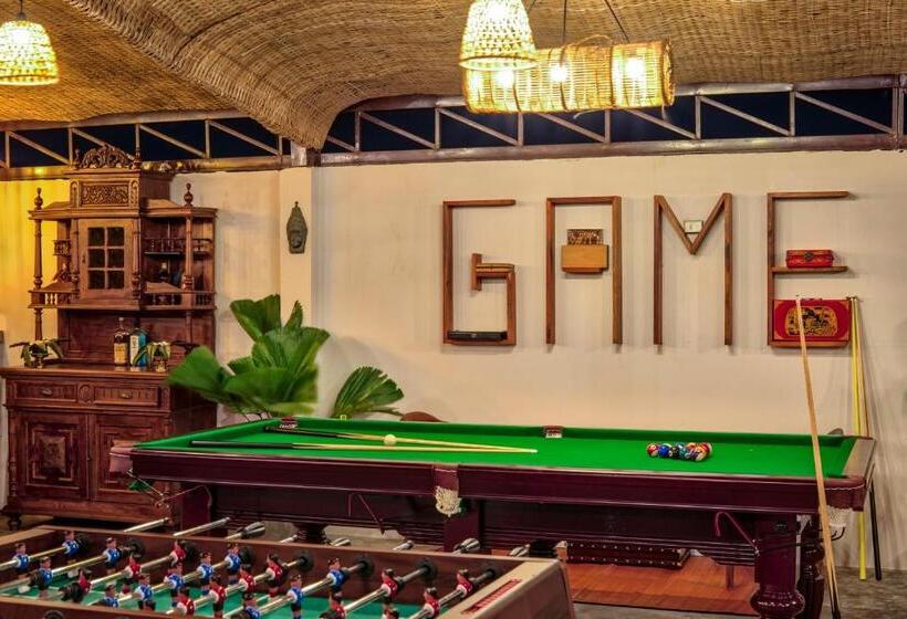 سوئیت خانواده 2 خوابه, Mane Village Suites