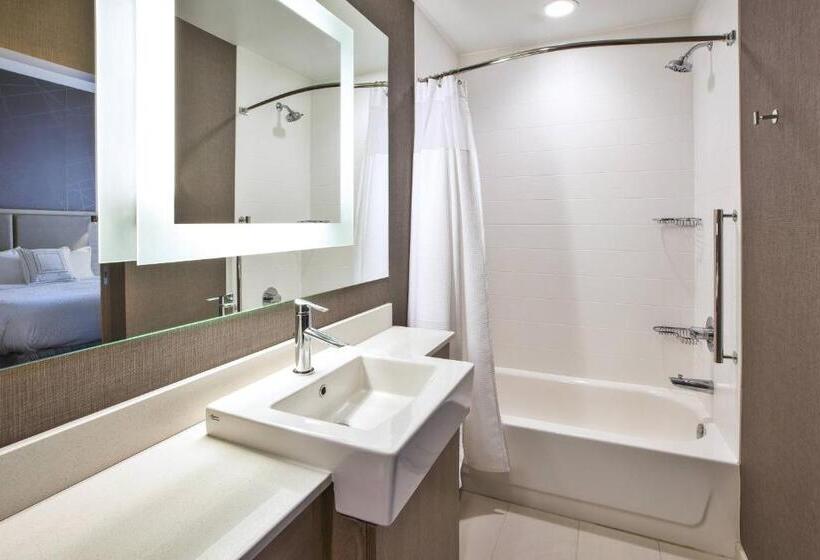 سوییت لوکس, Springhill Suites By Marriott Pittsburgh Butler/centre City