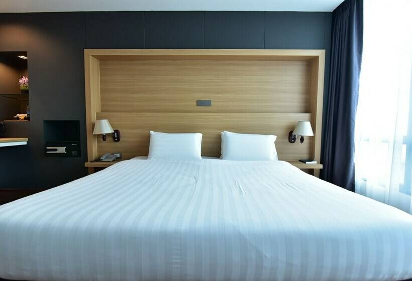豪华房间, The Three Hat Yai