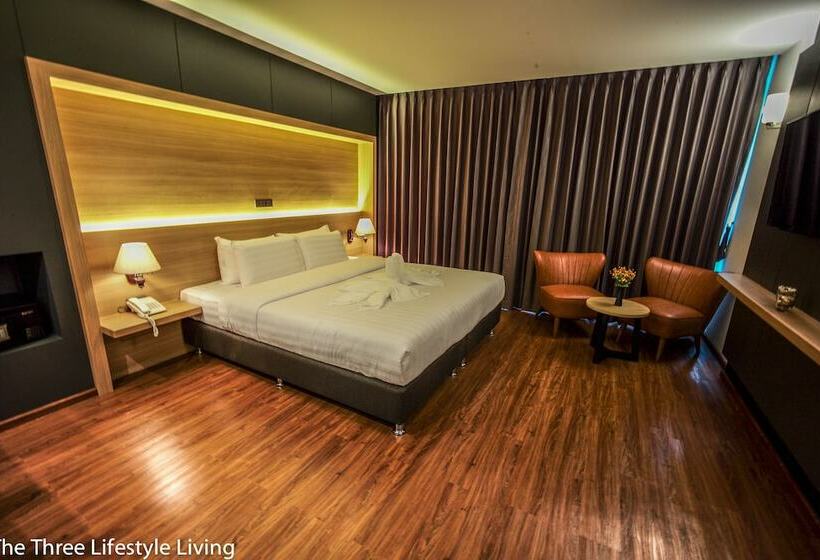 豪华房间, The Three Hat Yai