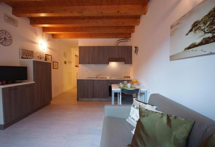 استودیوی استاندارد, Villaggio Delle Alpi