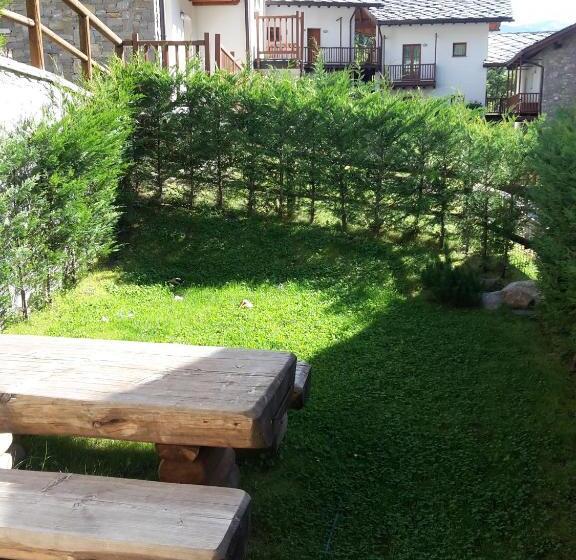 آپارتمان 1 خوابه با چشم‌انداز باغ, Villaggio Delle Alpi