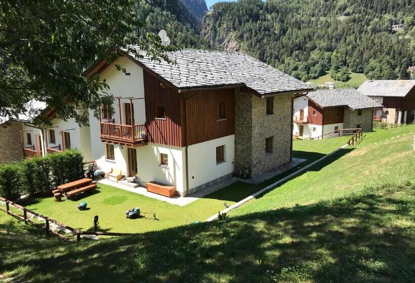 آپارتمان 1 خوابه با چشم‌انداز, Villaggio Delle Alpi