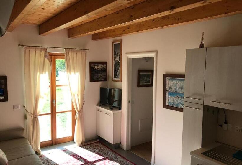 آپارتمان 1 خوابه با چشم‌انداز, Villaggio Delle Alpi