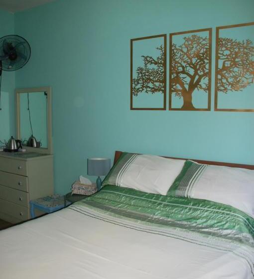 اتاق استاندارد با چشم‌انداز باغ, The Little B&b On The Hill