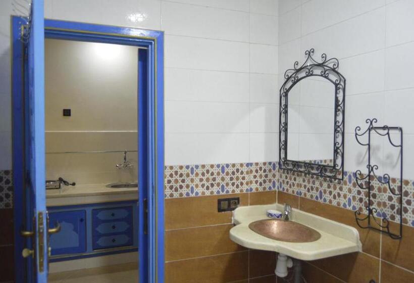 اتاق سوپریور, Puerta Azul