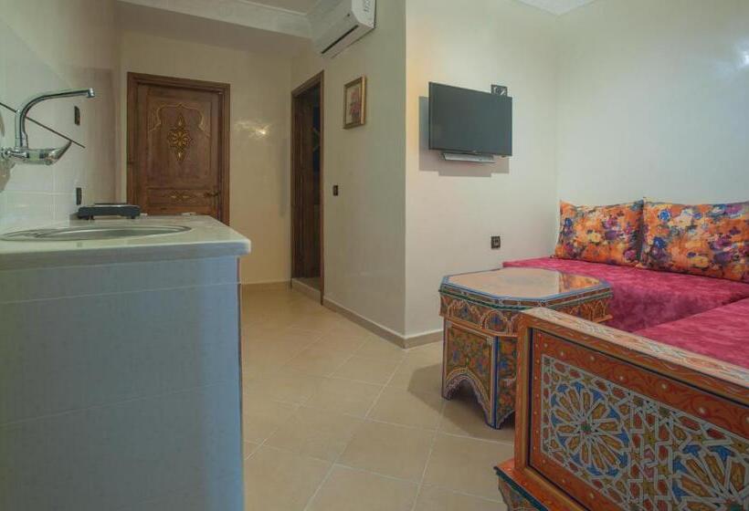 اتاق اکونومی, Puerta Azul