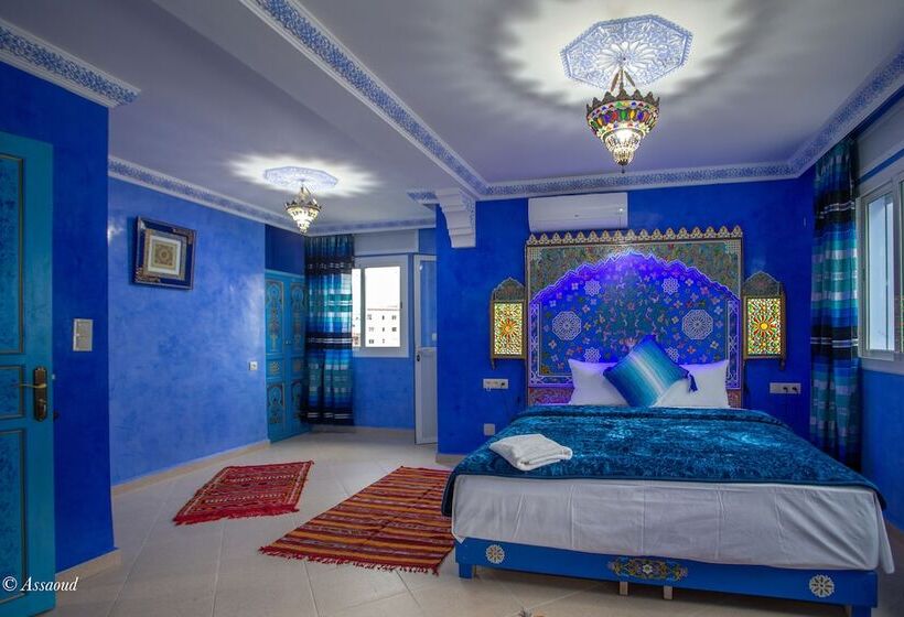 اتاق لوکس, Puerta Azul