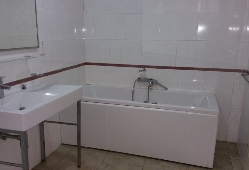 آپارتمان 3 خوابه, Dream Court Apartment