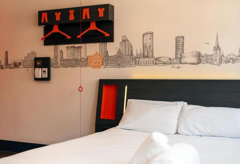 اتاق استاندارد برای معلولان, Easyhotel Birmingham