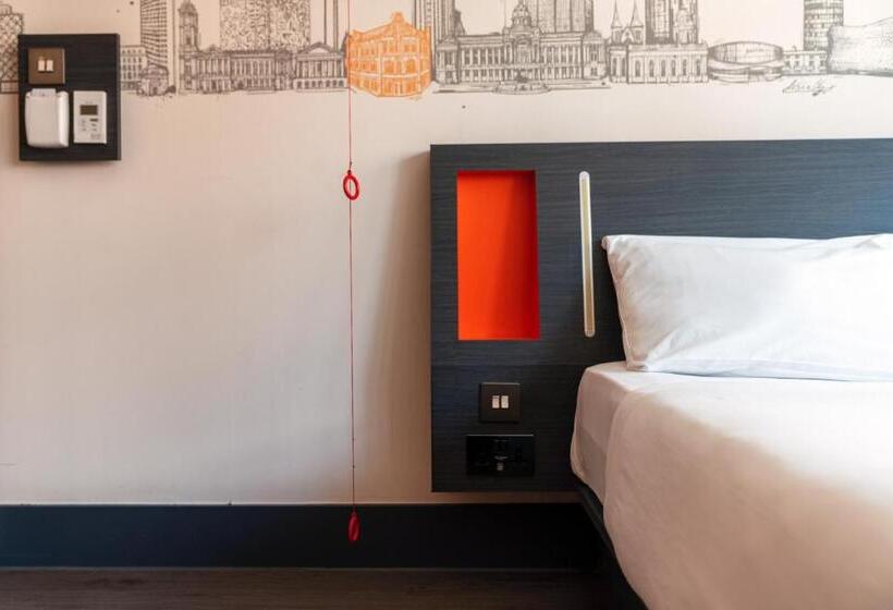 اتاق استاندارد برای معلولان, Easyhotel Birmingham