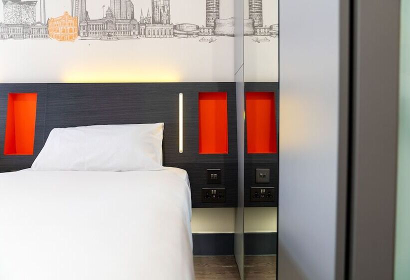 اتاق استاندارد, Easyhotel Birmingham