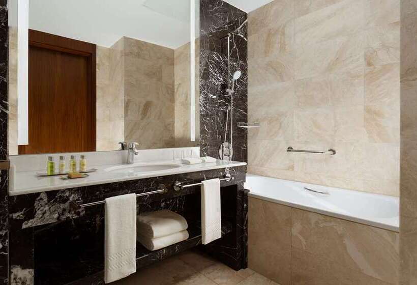 اتاق لوکس با چشم‌انداز, Hilton Hotel & Convention Jabal Omar Makkah