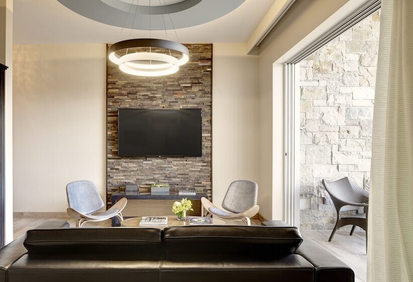سوئیت با بالکن, Archer Hotel Napa