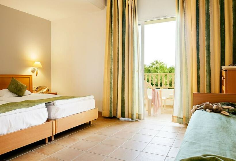 Standard Single Room, Delfino Beach Resort & Spa