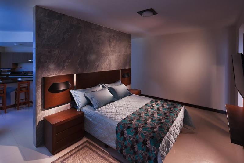 استودیوی لوکس, Mai Suites Apart