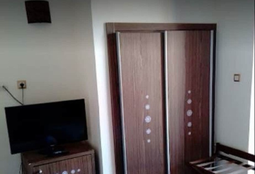 اتاق استاندارد یک نفره, Taghit Saoura