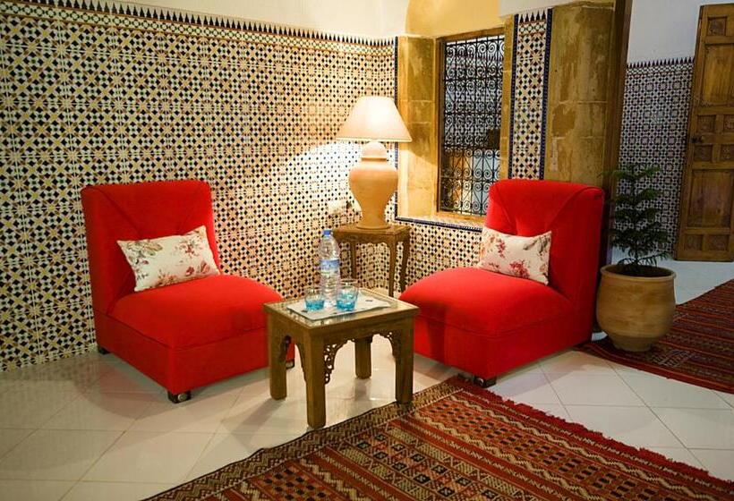 استودیو خانوادگی, Riad Dar Jabador