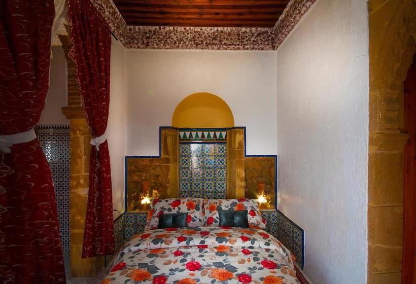 استودیو خانوادگی, Riad Dar Jabador