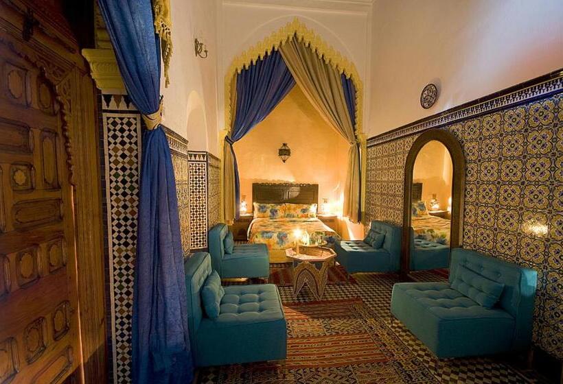 استودیو خانوادگی, Riad Dar Jabador