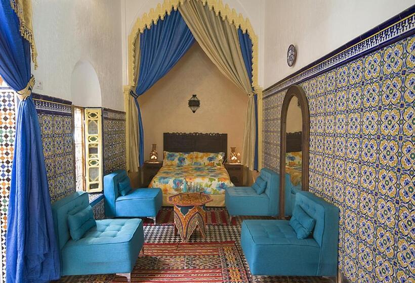 استودیو خانوادگی, Riad Dar Jabador
