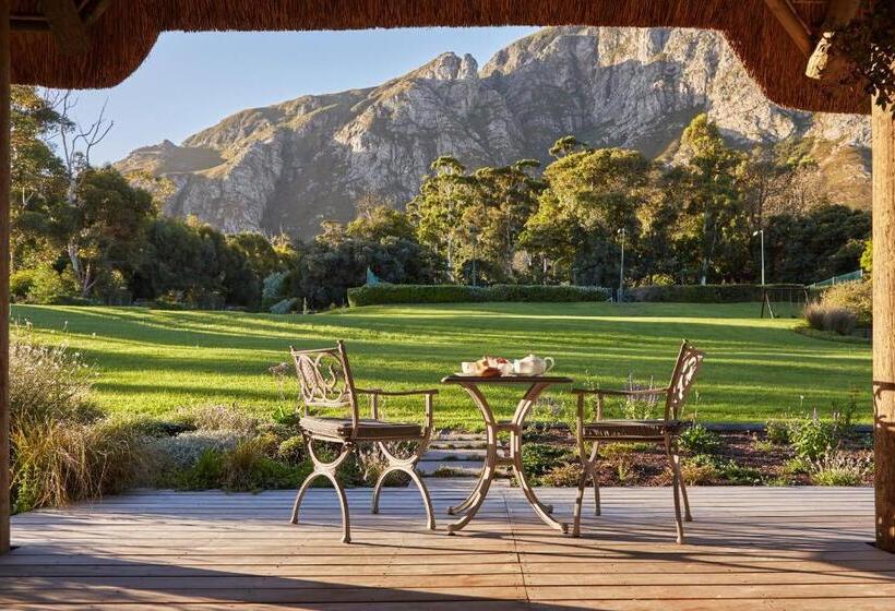 سوئیت جونیور با چشم‌انداز کوهستان, The Thatch House Boutique Hotel, Hermanus