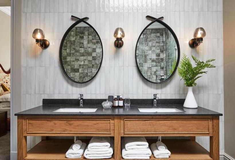 سوئیت جونیور با چشم‌انداز کوهستان, The Thatch House Boutique Hotel, Hermanus