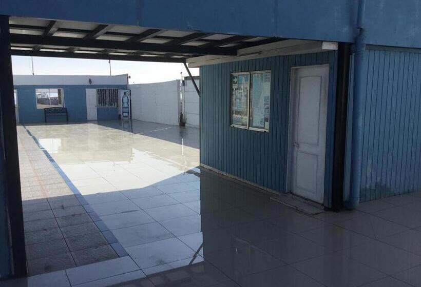 اتاق استاندارد سه نفره, Hostal Playa Brava