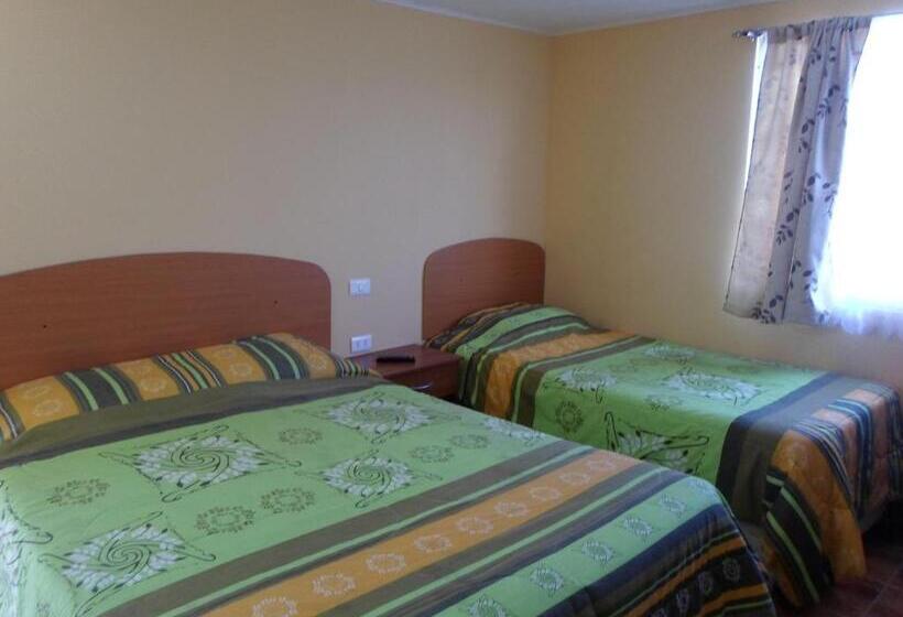 اتاق استاندارد چهار تخته, Hostal Playa Brava