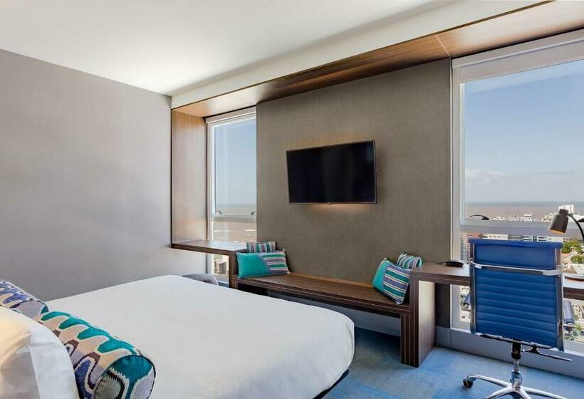 اتاق استاندارد با تخت بزرگ, Aloft Montevideo Hotel Marriott International