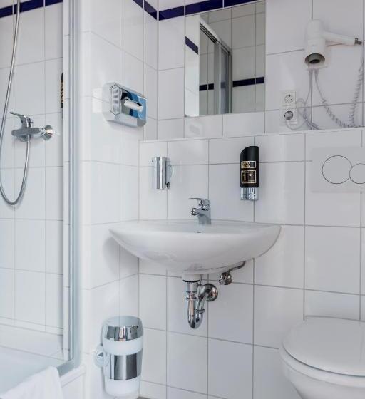 اتاق استاندارد چهار تخته, a&o Copenhagen Nørrebro