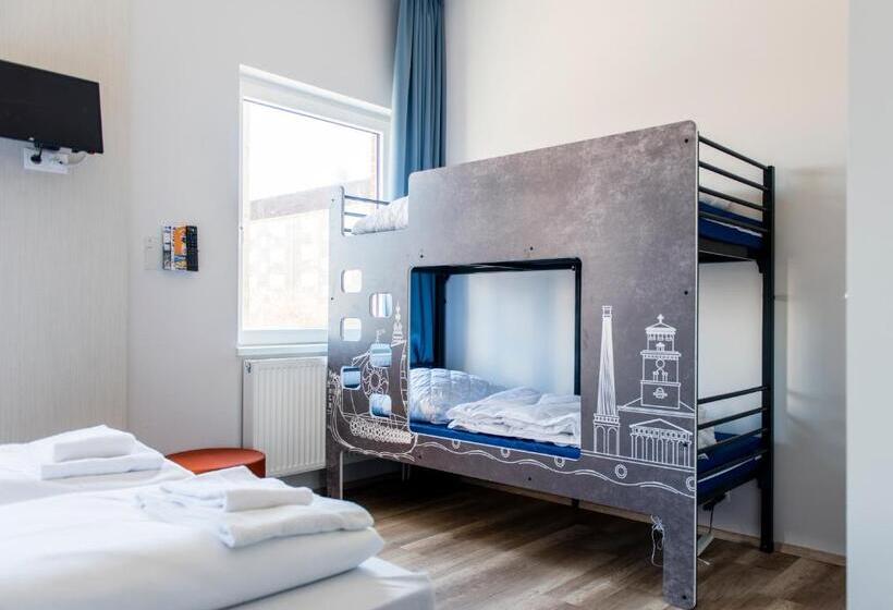 اتاق استاندارد چهار تخته, a&o Copenhagen Nørrebro