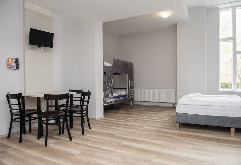 تختخواب در اتاق مشترک, a&o Copenhagen Nørrebro