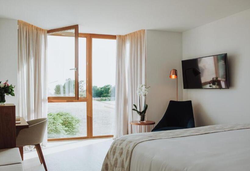 اتاق پرمیوم با چشم‌انداز دریا, Es Princep   The Leading Hotels Of The World