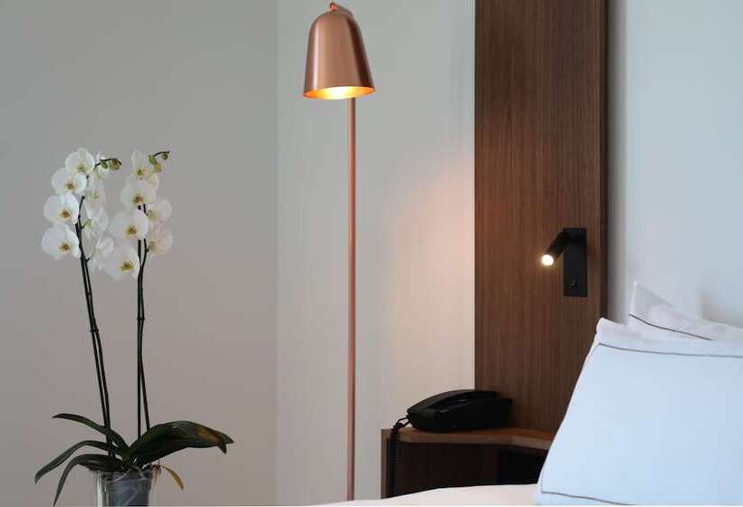 اتاق پرمیوم با چشم‌انداز دریا, Es Princep   The Leading Hotels Of The World