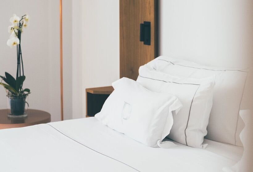اتاق لوکس با چشم‌انداز دریا, Es Princep   The Leading Hotels Of The World