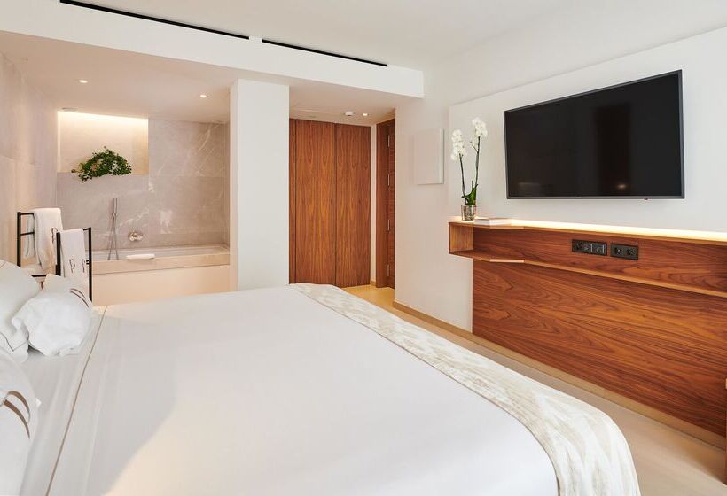 اتاق لوکس با چشم‌انداز دریا, Es Princep   The Leading Hotels Of The World