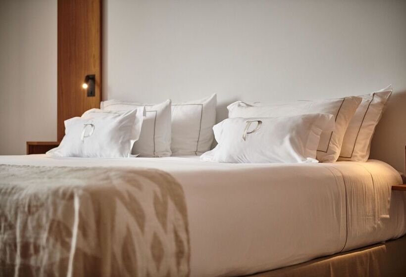 سوییت جونیور با چشم‌انداز دریا, Es Princep   The Leading Hotels Of The World