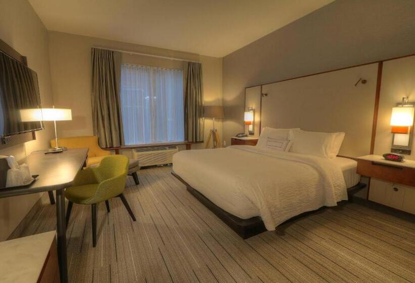 اتاق استاندارد با تخت بزرگ, Fairfield Inn & Suites Gatlinburg Downtown