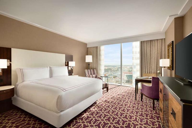 适合残疾人士使用的带超级大床的标准间, Fairmont Austin