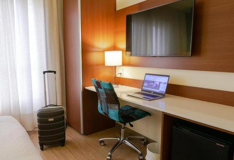 اتاق استاندارد سه نفره, Ibis Styles Curitiba Airport