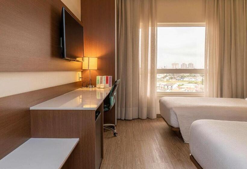 اتاق استاندارد سه نفره, Ibis Styles Curitiba Aeroporto